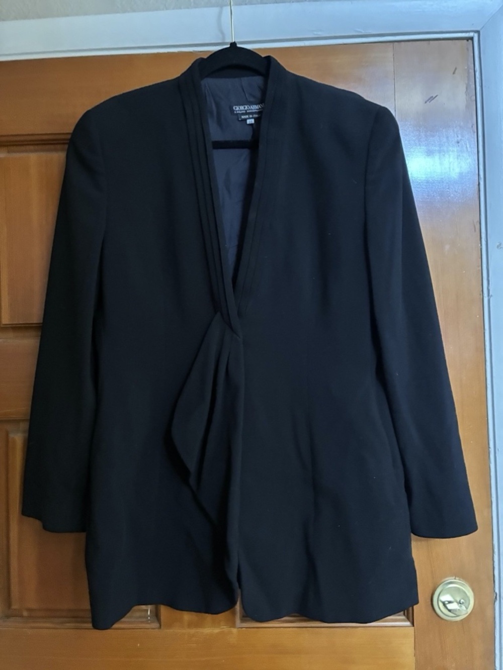 VTG. Giorgio Armani Womens Black Wool Pleated Lapel Blazer SZ 12R/Italy